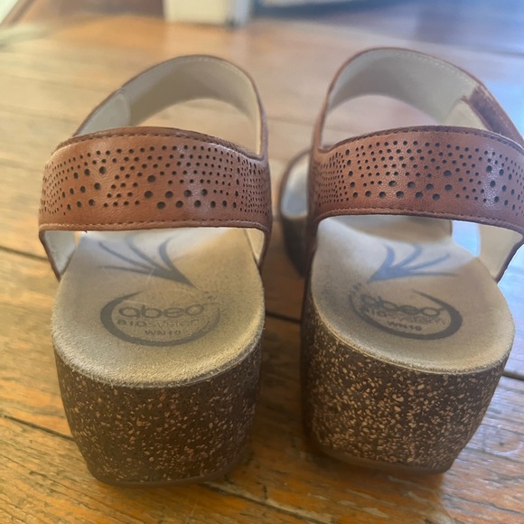 Abeo wedge, sandals. Velcro straps. Delicate pinhole detail. Size 10. - Picture 3 of 5